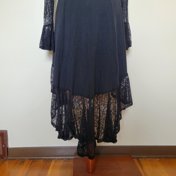 Royal Bones | Lace Keyhole Hi-Low Dress - Picture 10 of 12